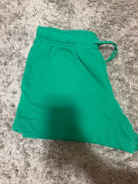 Nike Women's Green Drawstring Athletic Shorts - Picture 4 of 5